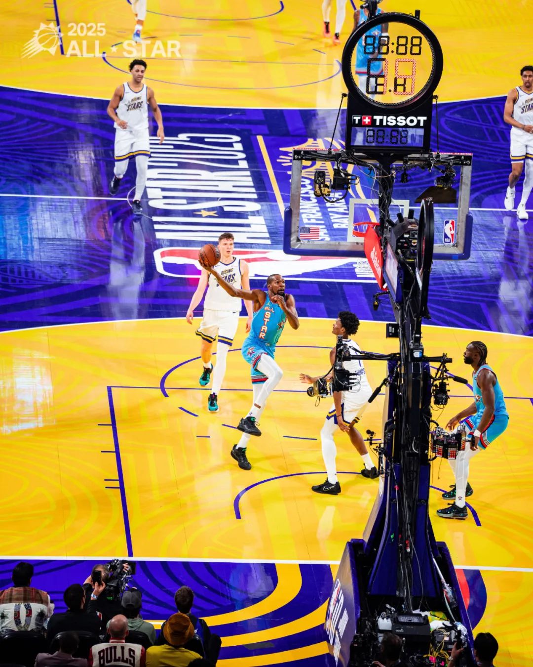 NBA明星球员日夜训练备战新赛季